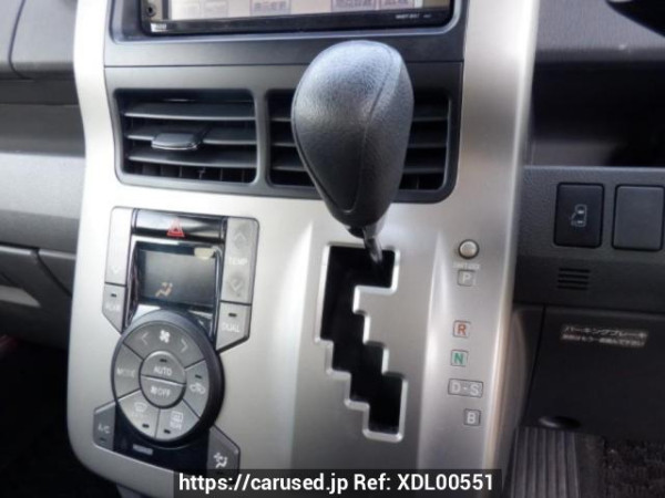 Used 2007 AT toyota noah ZRR70G Image[23]