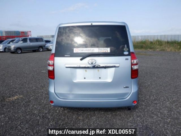 Used 2011 AT toyota noah ZRR70G Image[5]