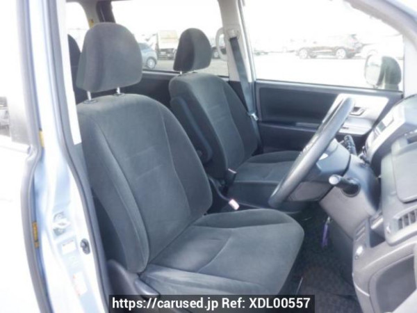 Used 2011 AT toyota noah ZRR70G Image[12]