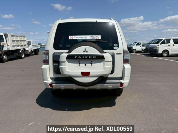 Used 2010 AT mitsubishi pajero V93W Image[5]