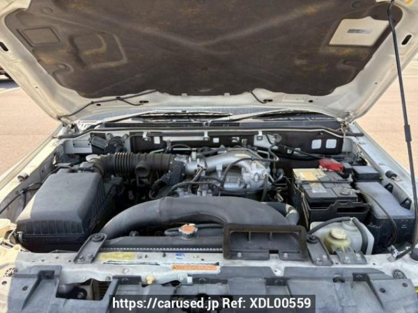 Used 2010 AT mitsubishi pajero V93W Image[9]