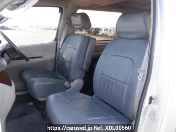 Used 2001 AT toyota regius-wagon RCH47W Image[13]