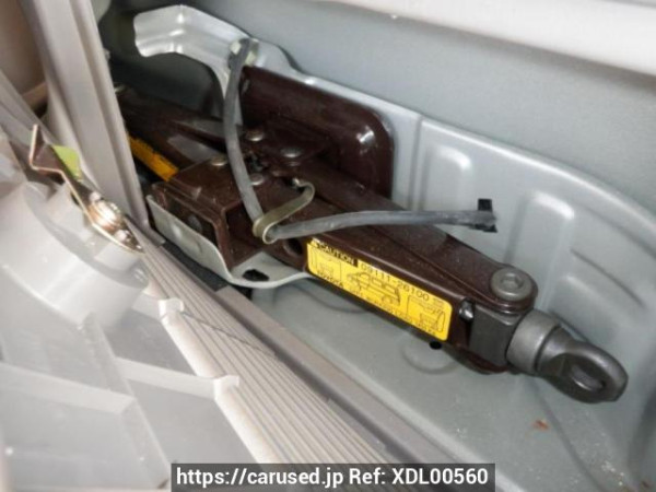 Used 2001 AT toyota regius-wagon RCH47W Image[40]