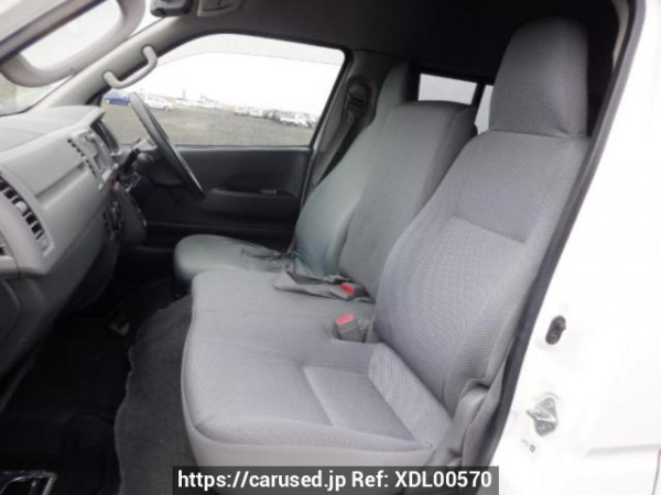 Used 2005 AT toyota hiace-van KDH205K Image[13]