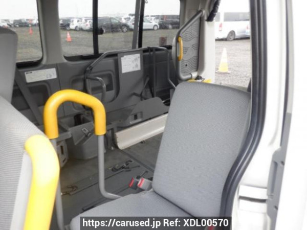 Used 2005 AT toyota hiace-van KDH205K Image[16]