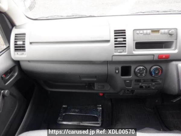 Used 2005 AT toyota hiace-van KDH205K Image[23]