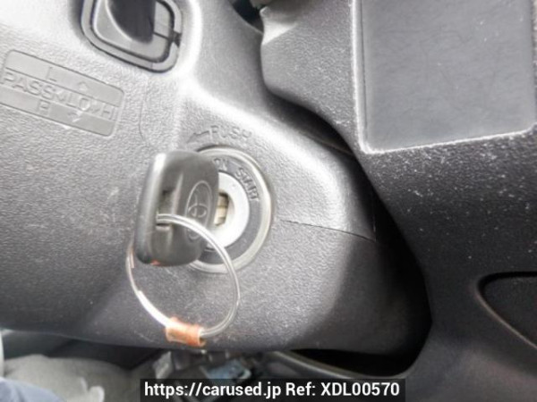Used 2005 AT toyota hiace-van KDH205K Image[25]