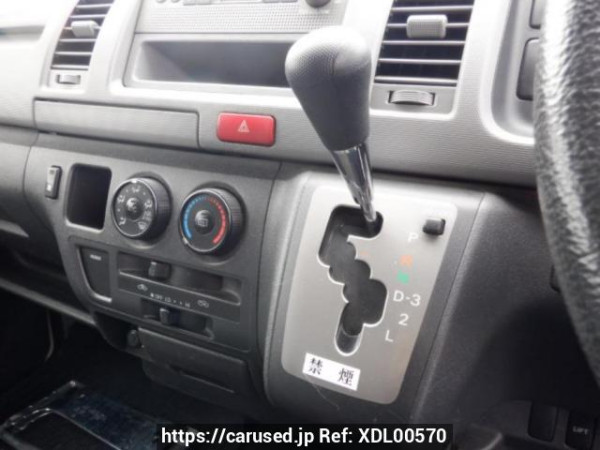 Used 2005 AT toyota hiace-van KDH205K Image[28]