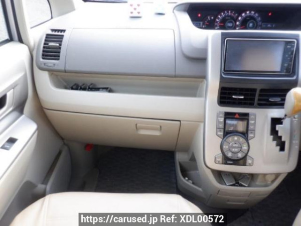 Used 2010 AT toyota noah ZRR70W Image[18]