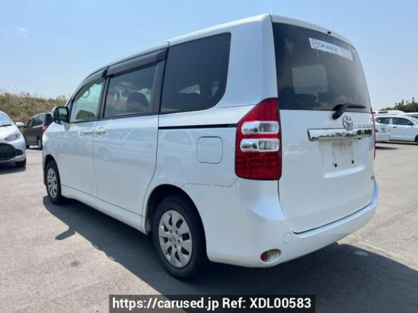 Used 2012 AT toyota noah ZRR70G Image[4]