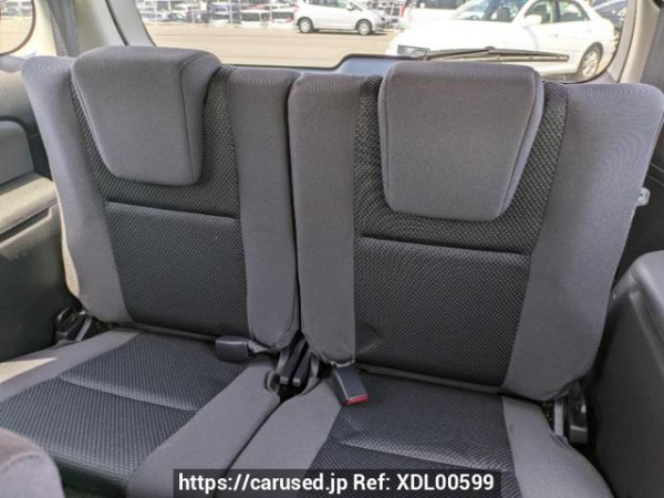 Used 2004 AT toyota wish ZNE10G Image[15]