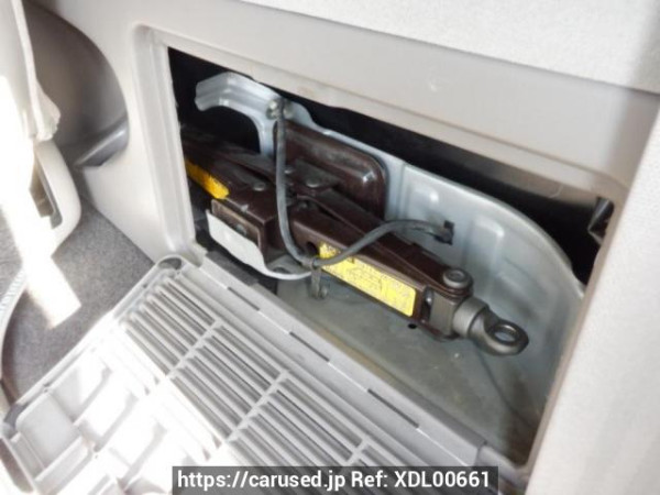 Used 2000 AT toyota regius-wagon RCH41W Image[39]