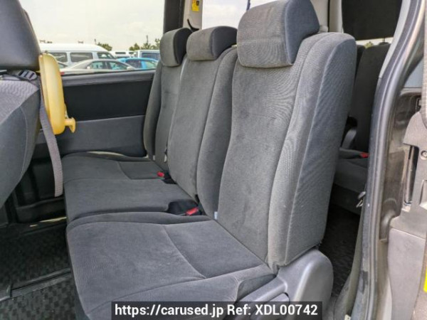 Used 2011 AT toyota noah ZRR70G Image[14]