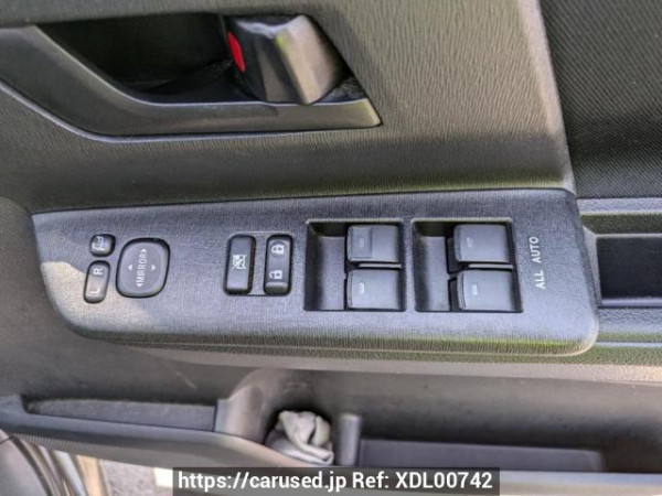 Used 2011 AT toyota noah ZRR70G Image[16]