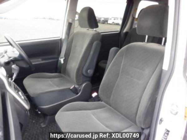 Used 2011 AT toyota noah ZRR70G Image[13]