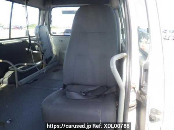 Used 2002 AT toyota hiace-commuter RZH125B Image[15]