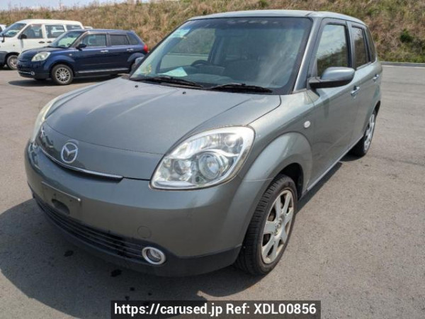 Used2004 AT Mazda Verisa DC5WImage[2]