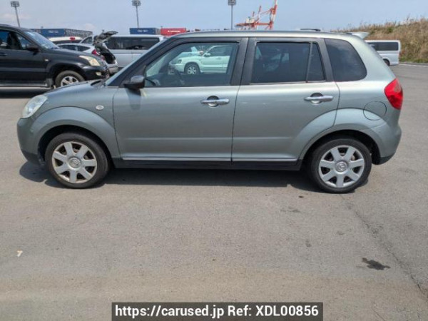 Used2004 AT Mazda Verisa DC5WImage[3]