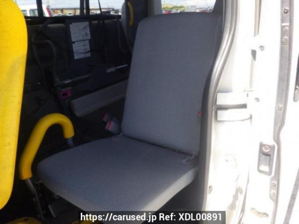 Used 2007 AT toyota regiusace-van TRH200K Image[15]