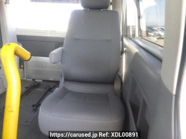 Used 2007 AT toyota regiusace-van TRH200K Image[16]