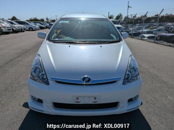 Used 2004 AT toyota wish ZNE10G Image[1]