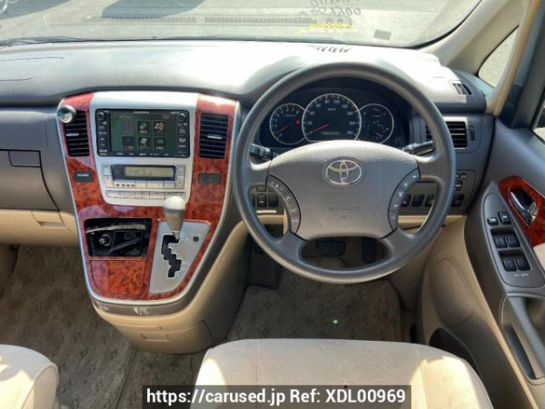 Used 2004 AT toyota alphard ANH10W Image[26]