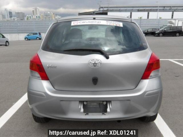 Used2010 AT Toyota Vitz SCP90Image[4]