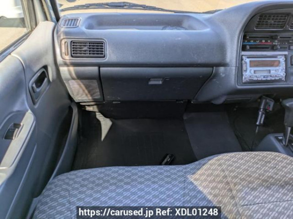 Used 2002 AT toyota hiace-van RZH112V Image[16]