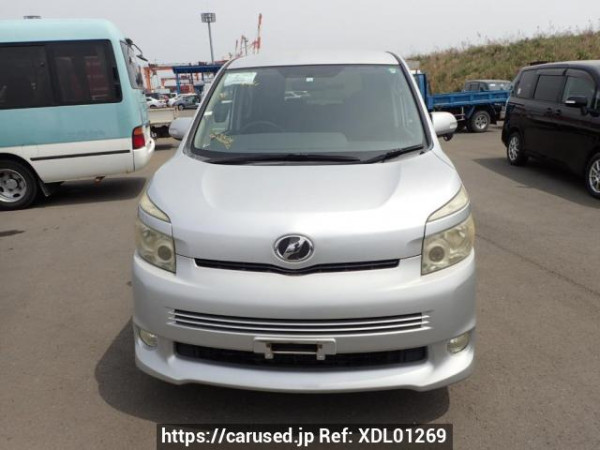Used2008 AT Toyota Voxy ZRR70GImage[1]