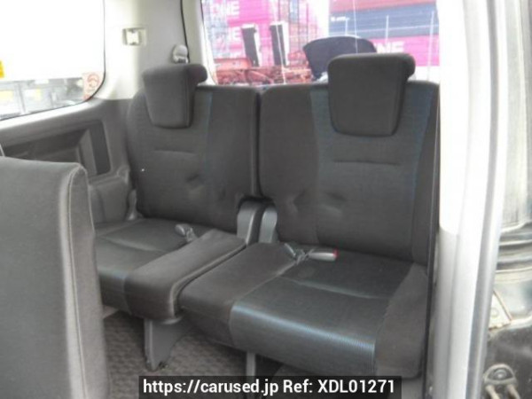Used 2008 AT toyota voxy ZRR70W Image[16]