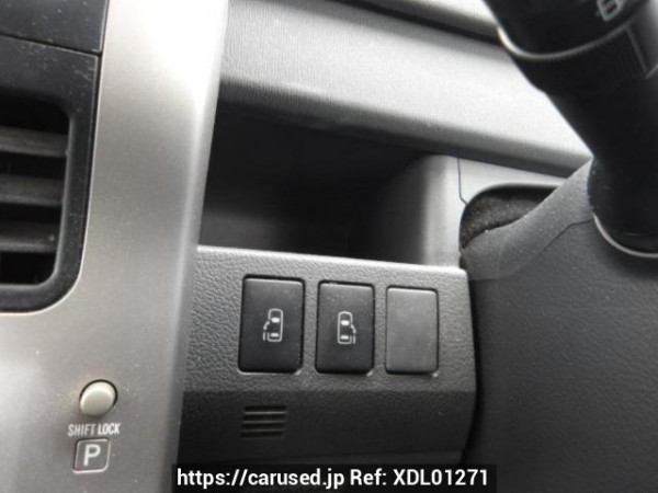 Used 2008 AT toyota voxy ZRR70W Image[26]