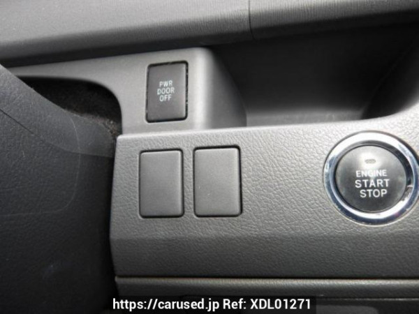 Used 2008 AT toyota voxy ZRR70W Image[27]