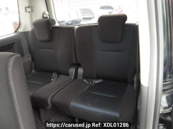 Used 2009 AT toyota voxy ZRR70W Image[16]