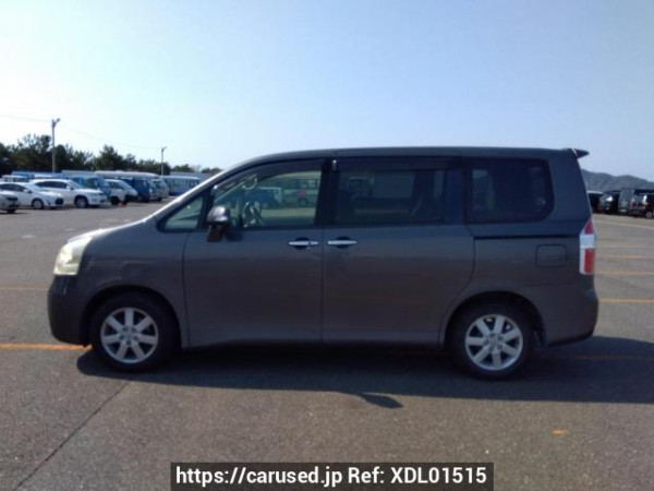 Used 2010 AT toyota noah ZRR70G Image[3]