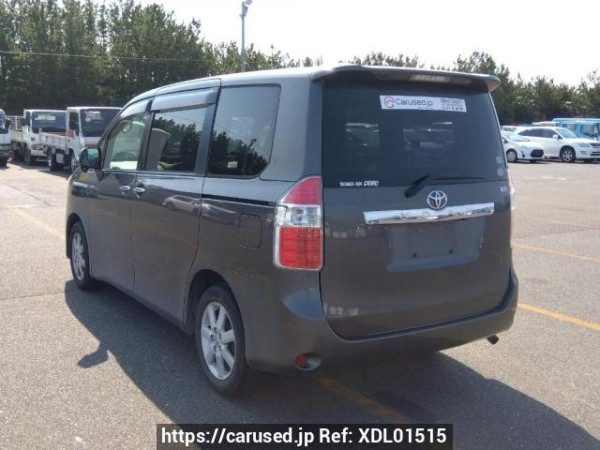 Used 2010 AT toyota noah ZRR70G Image[4]