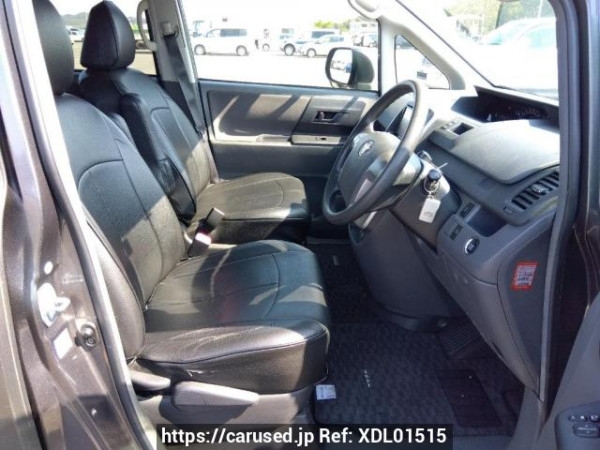 Used 2010 AT toyota noah ZRR70G Image[12]