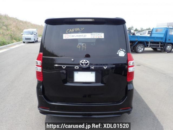 Used 2007 AT toyota voxy ZRR70W Image[4]
