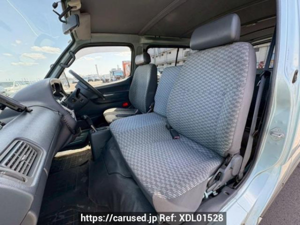 Used 2001 AT toyota regiusace-van RZH112V Image[13]