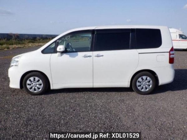 Used 2012 AT toyota noah ZRR70G Image[3]