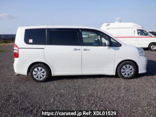Used 2012 AT toyota noah ZRR70G Image[7]