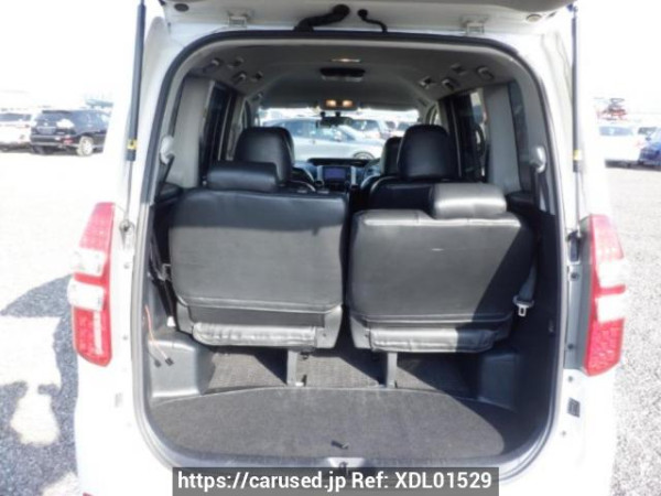 Used 2012 AT toyota noah ZRR70G Image[8]