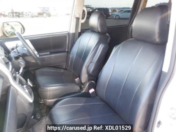 Used 2012 AT toyota noah ZRR70G Image[13]