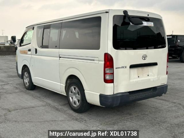 Used 2005 MT toyota regiusace-van KDH200V Image[4]