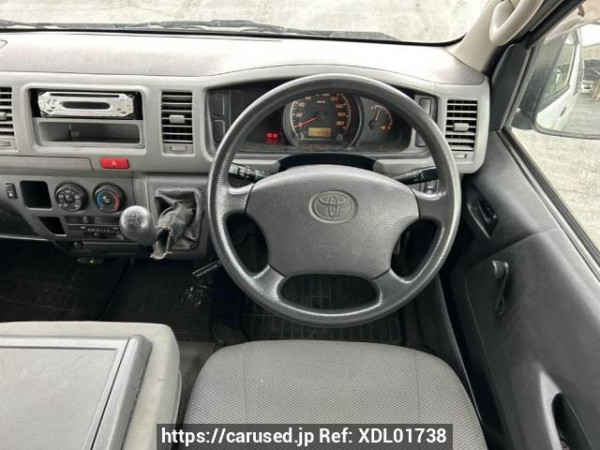 Used 2005 MT toyota regiusace-van KDH200V Image[19]