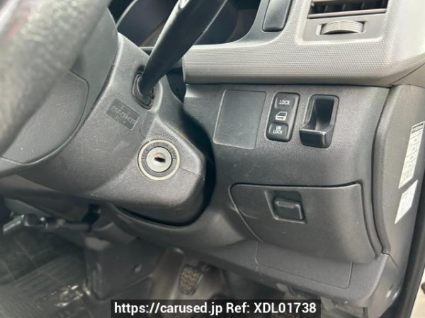 Used 2005 MT toyota regiusace-van KDH200V Image[24]