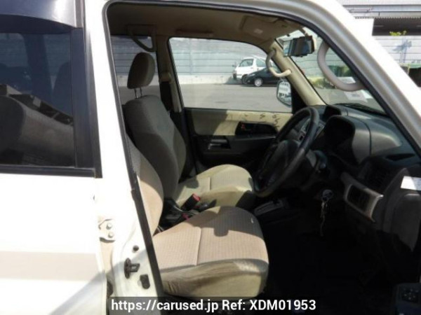 Used 2004 AT mitsubishi pajero-io H77W Image[11]