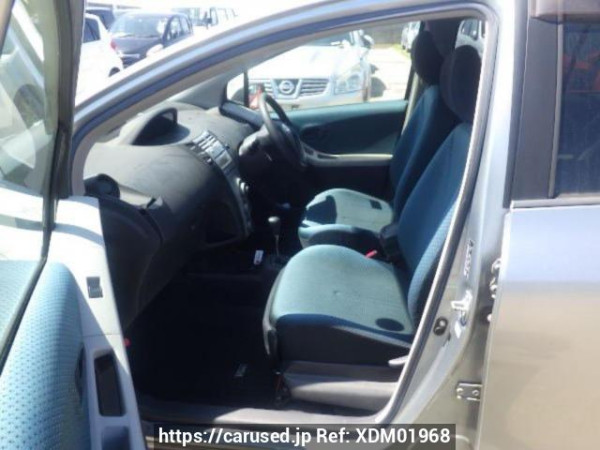 Used 2006 AT toyota vitz SCP90 Image[12]