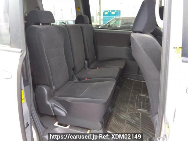 Used 2010 AT toyota noah ZRR70G Image[15]