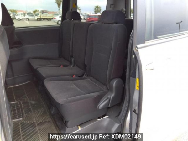 Used 2010 AT toyota noah ZRR70G Image[16]