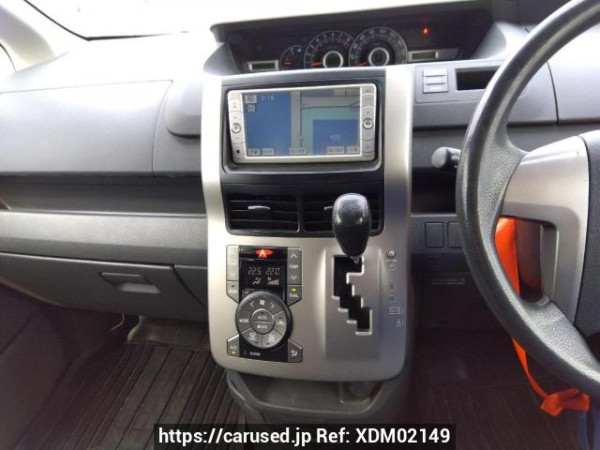 Used 2010 AT toyota noah ZRR70G Image[23]